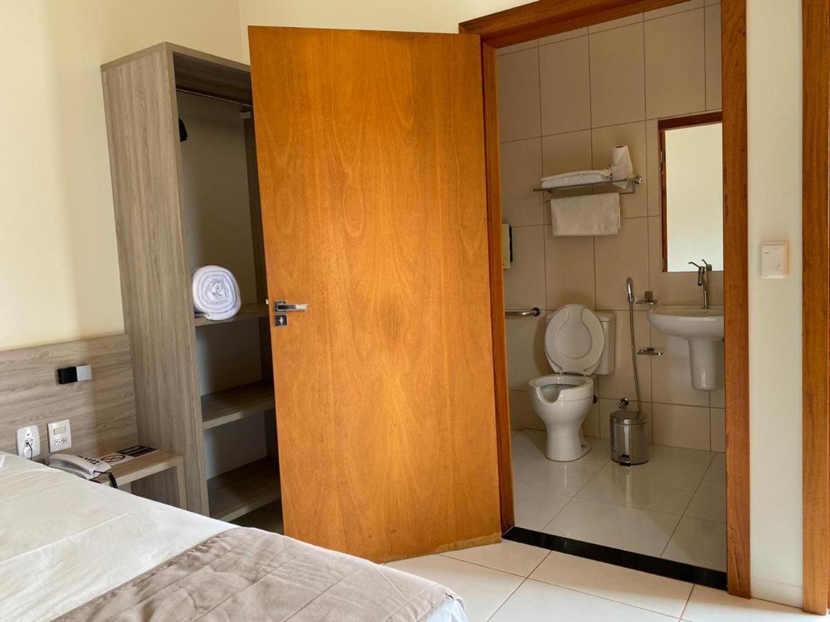 Rossi Hotel Comodoro Extérieur photo